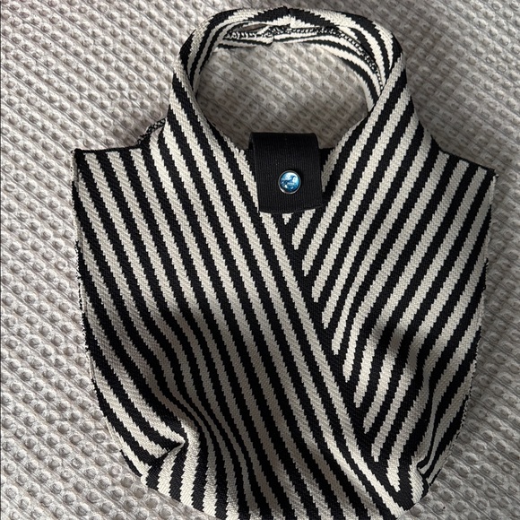 Handbags - Very cute black and white handbag.